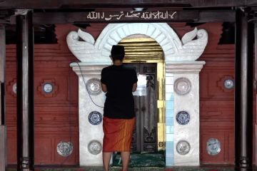 Sembilan pintu Masjid Merah Cirebon akan dibuka saat Idul Fitri