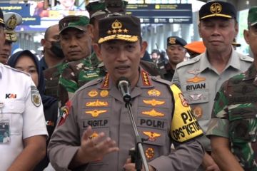 Kapolri anjurkan masyarakat mudik menggunakan kereta api