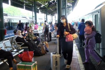 Stasiun Gambir berangkatkan 18.500 penumpang pada 20 April