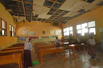 Bangunan sekolah rusak di Serang