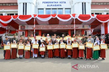 DPRD tekankan pentingnya peningkatan mutu pendidikan di Surabaya