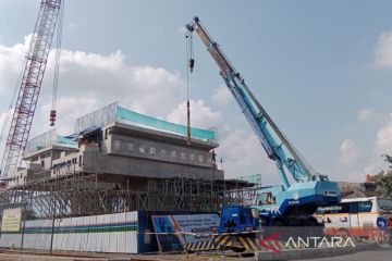 Jalur Solo-Purwodadi  ditutup menyusul pembangunan rel layang