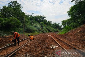 Daop 2 antisipasi longsor susulan di jalur KA wilayah Purwakarta