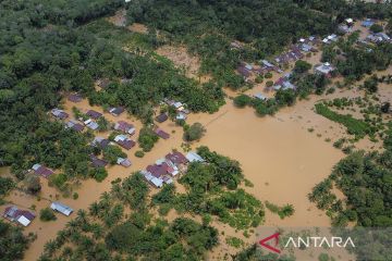 Hujan deras, Banjir di Aceh meluas mencapai delapan kabupaten/kota