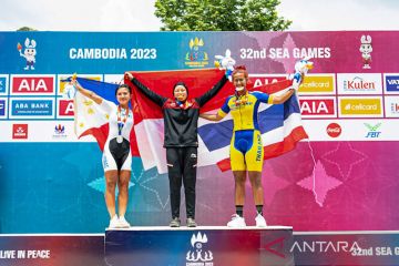 Pebalap sepeda Dara Latifah debut manis raih emas kedua SEA Games 2023