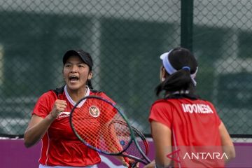 Tim tenis putri Indonesia raih emas SEA Games