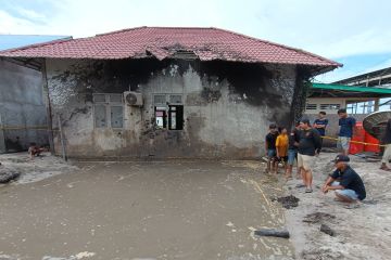 Semburan lumpur panas terjadi di Pondok Pesantren Jungkat Kalbar