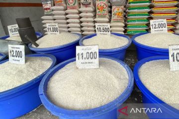 Harga beras di Pasar Mayestik Jakarta Selatan tetap stabil