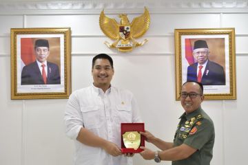 Menpora dukung pembinaan olahraga di Markas Besar TNI