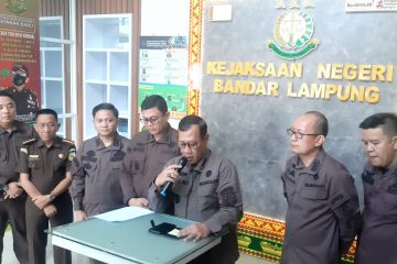 Kejari Bandarlampung terima tersangka pembubaran ibadah di Gereja GKKD