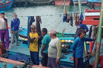 Lima hari terombang-ambing di laut, Sugiyono (54) ditemukan selamat