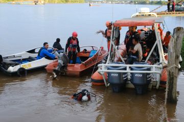 Tim SAR terus lakukan pencarian Ketua Golkar Kubu Raya tenggelam di sungai