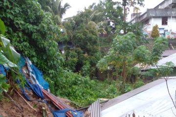 Intensitas hujan tinggi, 11 rumah rusak akibat tanah longsor di Ambon