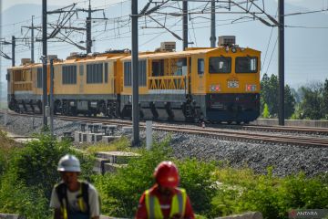 Persiapan uji coba Kereta Cepat Jakarta Bandung