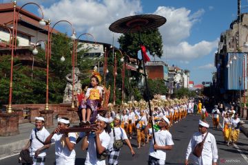 Ritual Nyenuk dalam tradisi Megayot di Denpasar