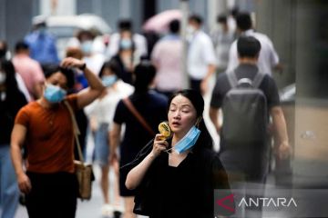 Kota-kota China disengat udara panas, suhu diprediksi cetak rekor