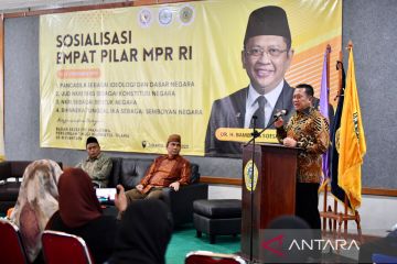 Ketua MPR: Pendidikan akhlak tangkal pengaruh negatif di dunia maya