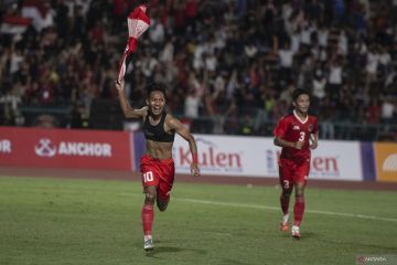 Round up - Emas sepak bola sempurnakan target Merah Putih di Kamboja