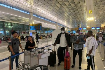 Rudenim Imigrasi Denpasar deportasi tiga WNA Nigeria dan Pantai Gading