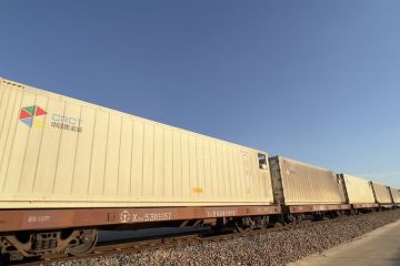 Jalur Kereta China-Laos laporkan peningkatan volume pengangkutan kargo