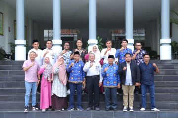 Bupati Lombok Tengah jajaki beasiswa dokter dengan Unizar Mataram