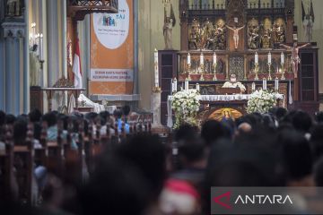 Misa perayaan Kenaikan Isa Almasih di Gereja Katedral Jakarta