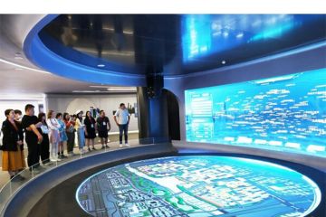 [2023 Daka China] Kalangan "Influencer" Asing Pelajari Pembangunan Industri Bermutu Tinggi di Zhengzhou