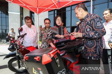 Kemensos gandeng ITTS buat sepeda motor dan kompor listrik