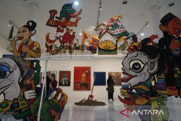 Pameran seni rupa mengenang 25 tahun reformasi