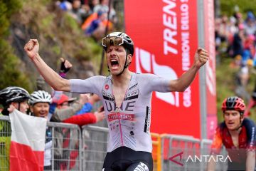 Joao Almeida rebut juara etape 16 Giro d'Italia 
