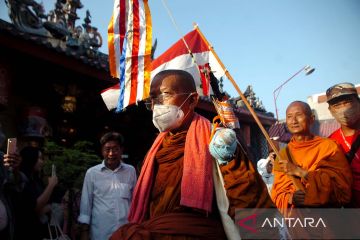 Biksu yang jalani ritual Thudong tujuan Candi Borobudur tiba di Tegal