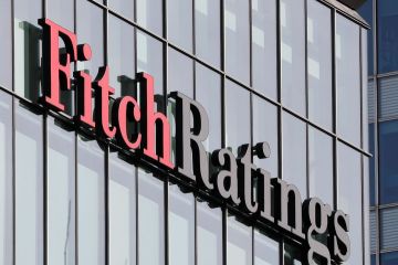 Fitch tempatkan peringkat kredit AS dalam pengawasan negatif