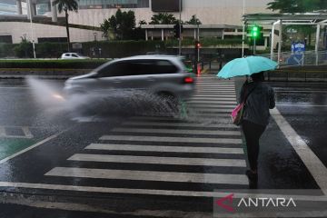 BMKG memprakirakan Jakarta hujan hingga berawan sepanjang hari