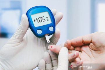 Tes tusuk pakai glukometer bukan untuk diagnosis diabetes