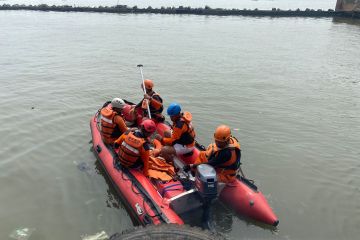 Tim SAR cari pemancing tenggelam di Pelabuhan Sunda Kelapa