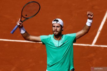 French Open: Karen Khachanov atasi Constant Lestienne rubber set