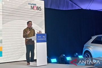 Ridwan Kamil harap pabrikan otomotif produksi bus listrik