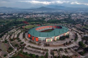 Rencana renovasi stadion sepak bola di Indonesia