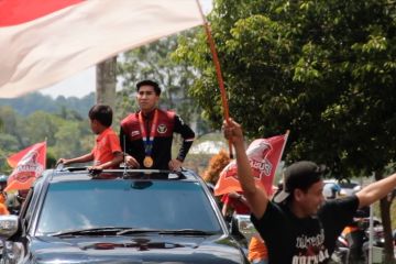 Warga Tenggarong sambut kedatangan Taufany, atlet timnas di Sea Games