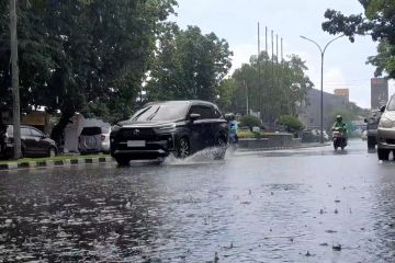 BMKG Ternate imbau masyarakat pesisir Malut waspada banjir rob