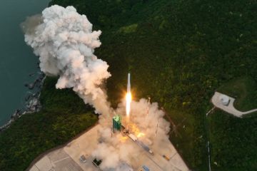 Korsel sukses luncurkan satelit komersial pertama buatan dalam negeri