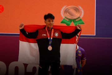 Lifter muda hiasi wajah angkat besi Indonesia