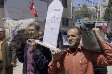 Pekerja di Gaza tuntut lapangan pekerjaan dan kenaikan gaji