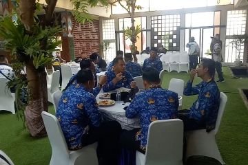 Pemkot Tangerang awali hari kerja dengan sarapan bersama