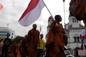 32 Biksu Thudong jalani sejumlah ritual saat di Kota Semarang