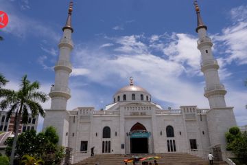Mengikuti shalat Jumat di masjid Al Serkal Phnom Penh