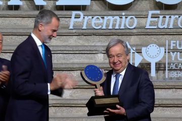 Sekjen PBB terima penghargaan Carlos V European Award