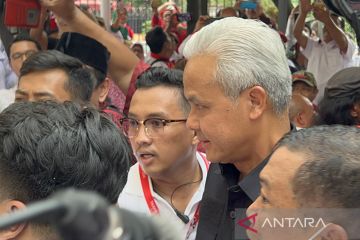 Ganjar Pranowo tiba di Rumah Aspirasi Relawan Pemenangan Ganjar