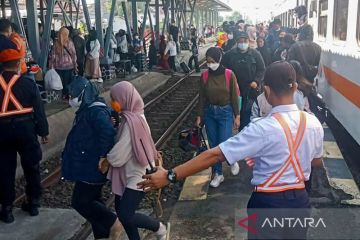 KAI Commuter memprediksi penumpang meningkat di wilayah 8 Surabaya