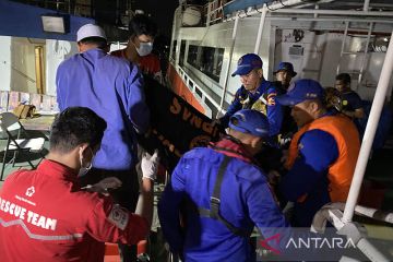 Basarnas Banjarmasin evakuasi tiga mayat di "manhole" tongkang